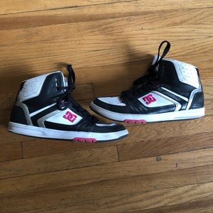 D & C Hi Top Girls Tennis Shoes